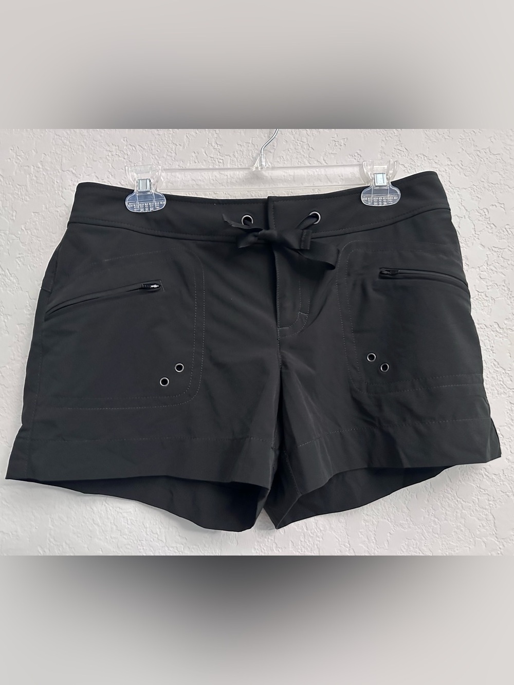Athleta Womens Size 8 Black Shorts Activewear 691934 NWT